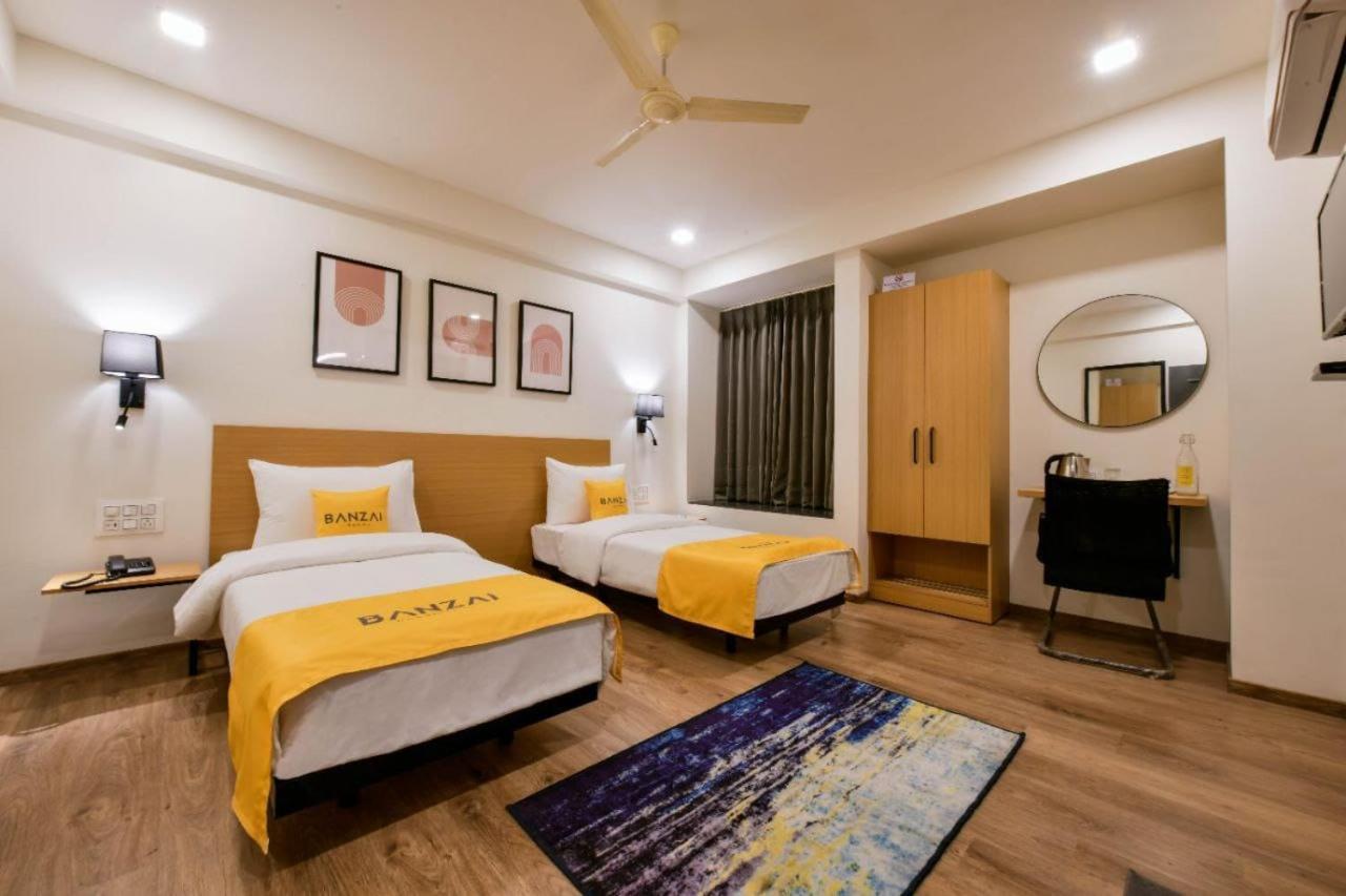 Banzai Rooms Nashik Zewnętrze zdjęcie