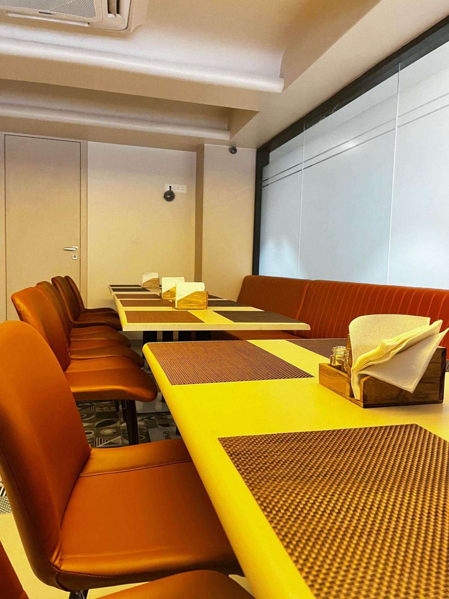 Banzai Rooms Nashik Zewnętrze zdjęcie